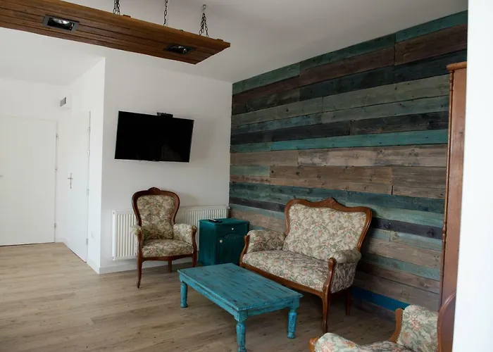 Pasieka Smakulskich Pakoslaw (Greater Poland)