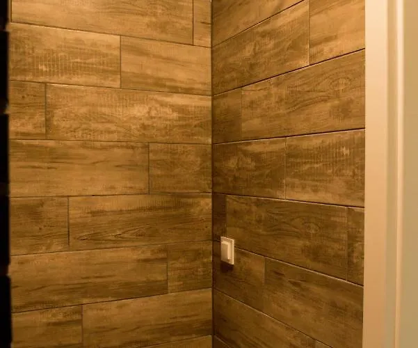 Pasieka Smakulskich Farma Pakoslaw (Greater Poland)