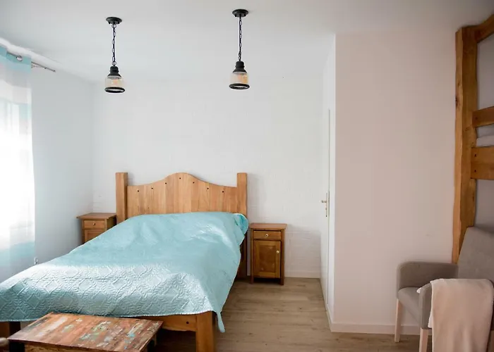 Pasieka Smakulskich Farma Pakoslaw (Greater Poland)