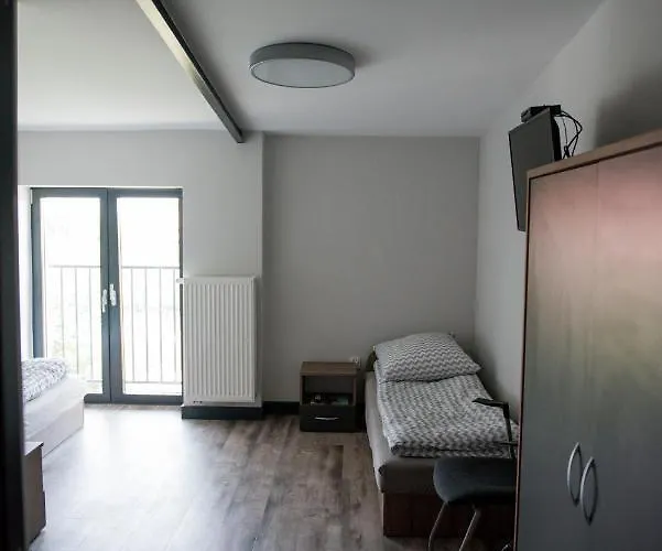 Pasieka Smakulskich Farma Pakoslaw (Greater Poland)